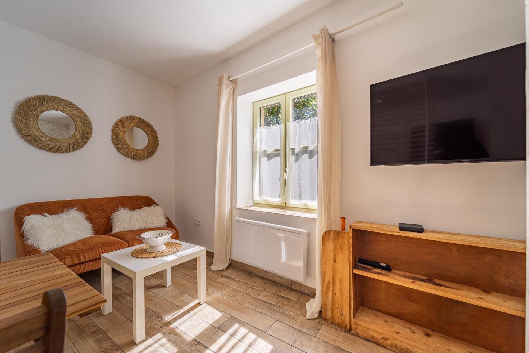 Cosy Room'S Frontonas Kültér fotó